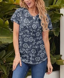 Coupon ✨ Nanu | Dark Blue & White Floral V-Neck Curved-Hem Tee - Plus 🤩
