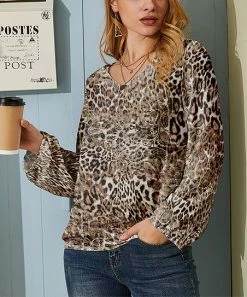 Best deal 🧨 Nanu | Brown Leopard V-Neck Chiffon Tunic - 👩 Women ⭐