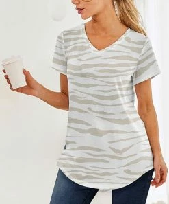 Budget ❤️ Nanu | White & Khaki Zebra V-Neck Curved-Hem Tee - 👩 Women ✔️