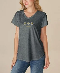 Best reviews of โ Nanu | Dark Heather Gray 'Keep Life Simple' Daisy V-Neck Curved-Hem Tee - ๐ฉ Women ๐